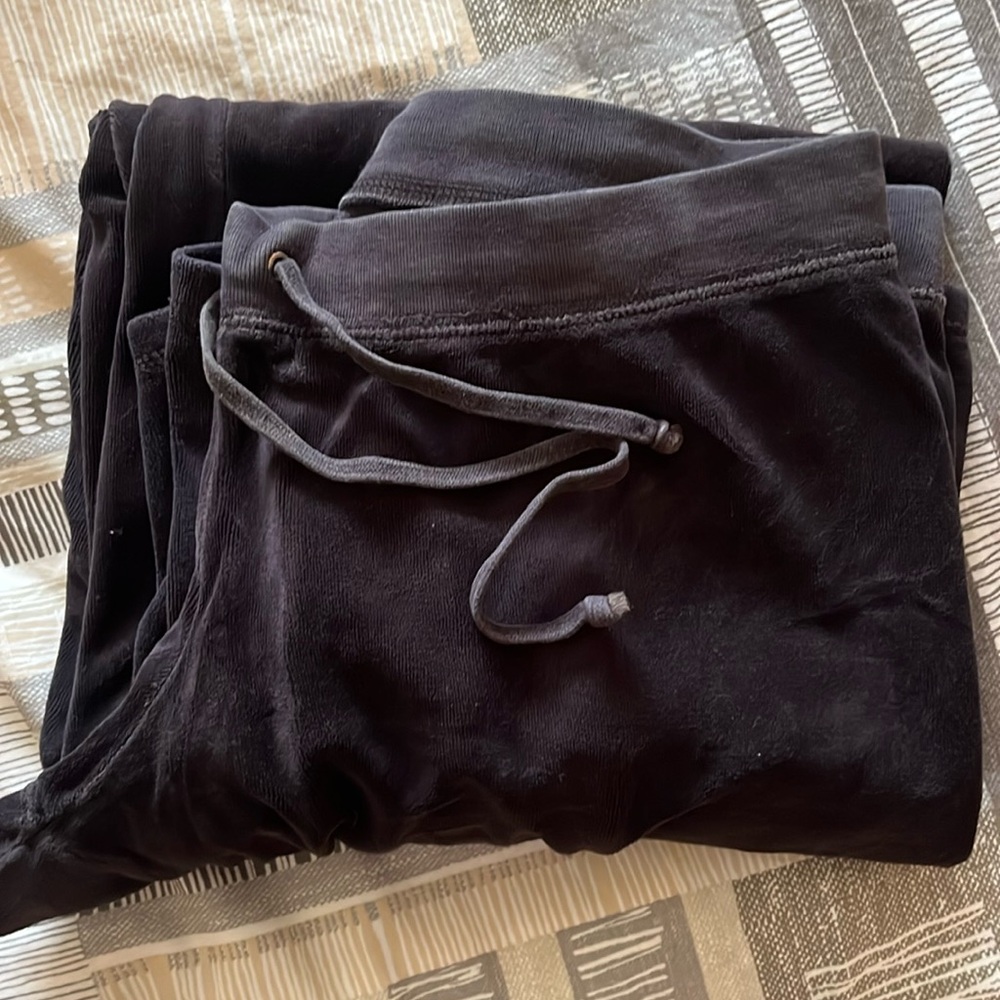 Purple-black full length original Juicy Couture velour sweatpants